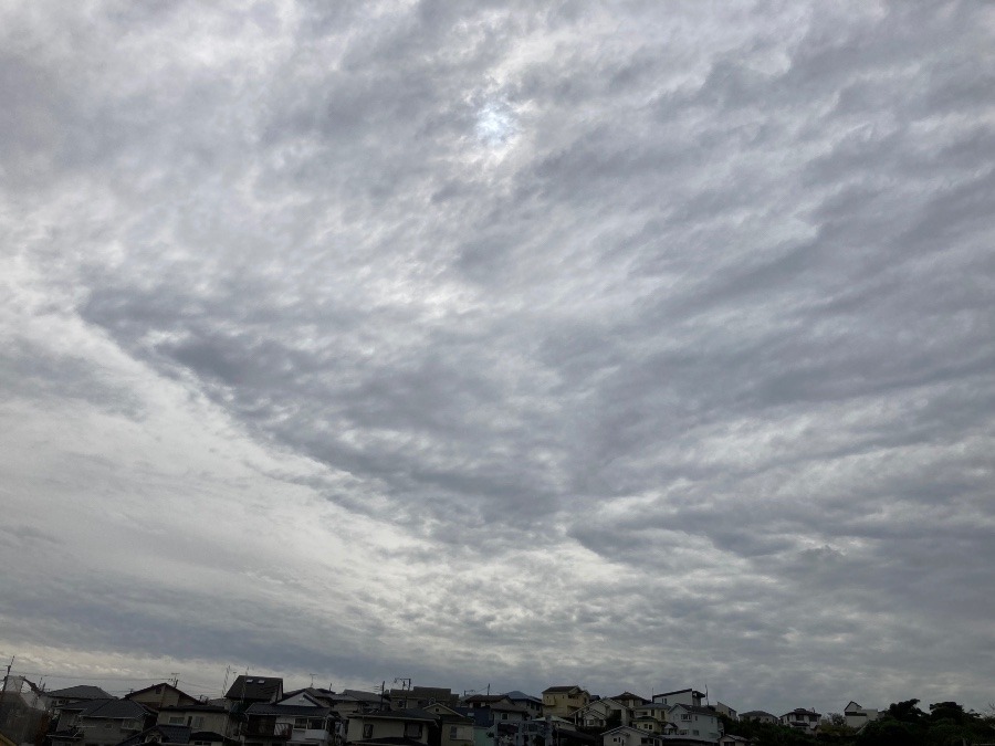 太陽は雲の中