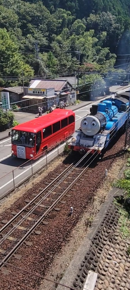 きかんしゃトーマスとバスのバーティ－