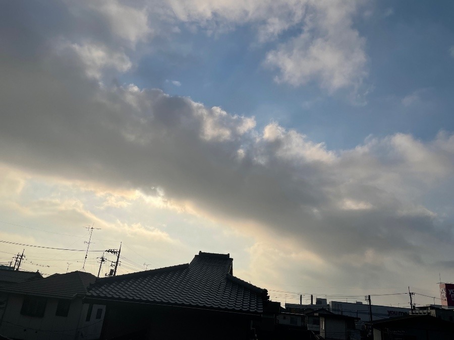 朝の空　7時半