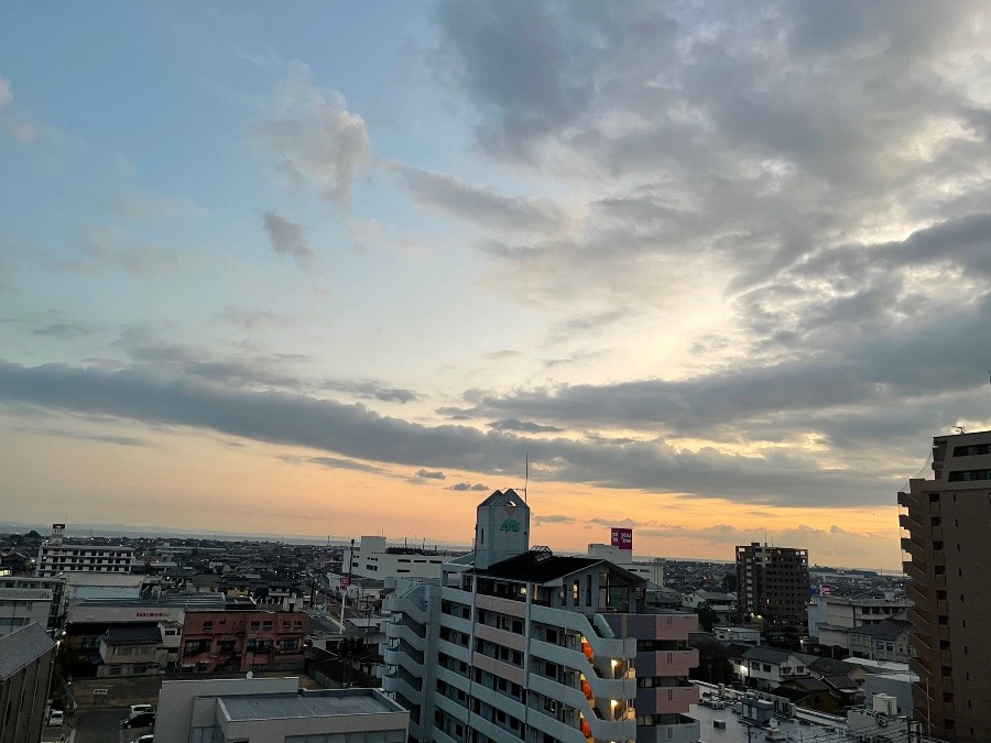 朝の空