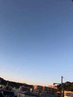 2022-10-25午前6時30分　秋空