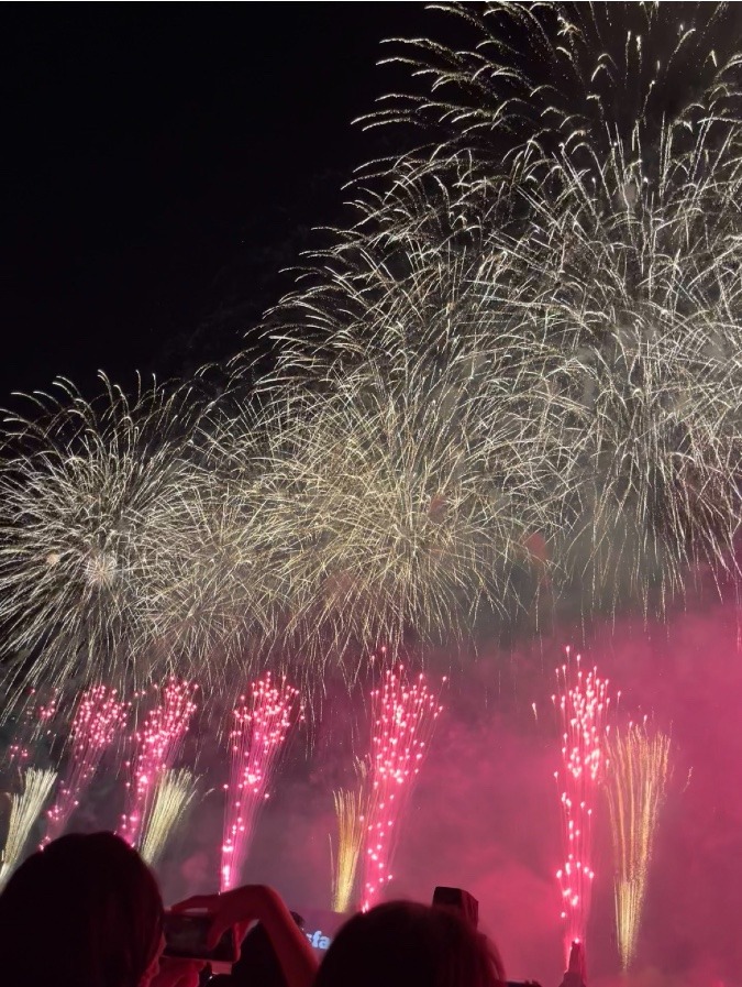 B’zの曲とシンクロする花火大会✨