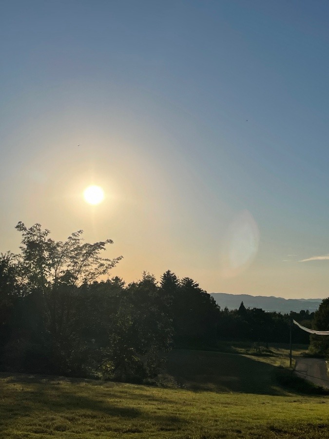 東山からの夕日