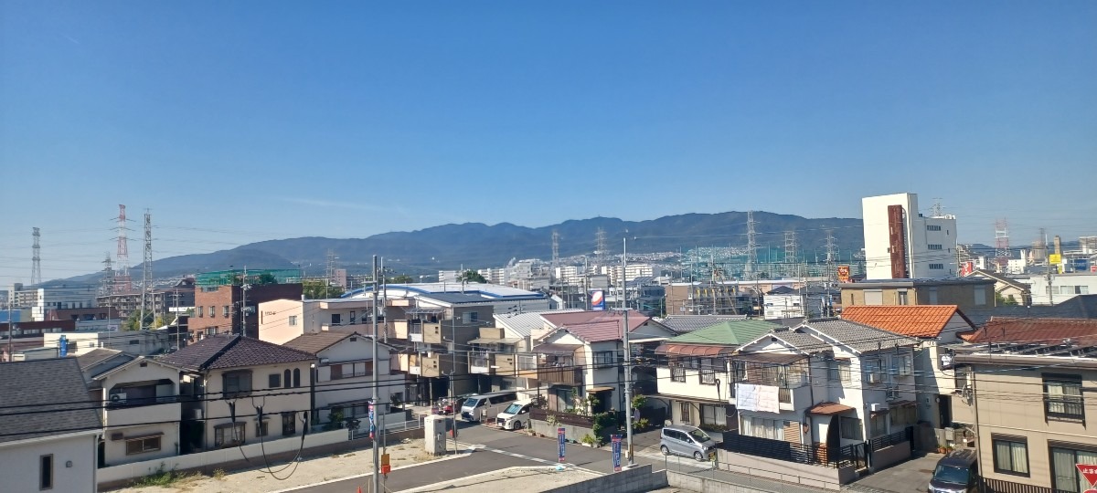 我が家から見える六甲山