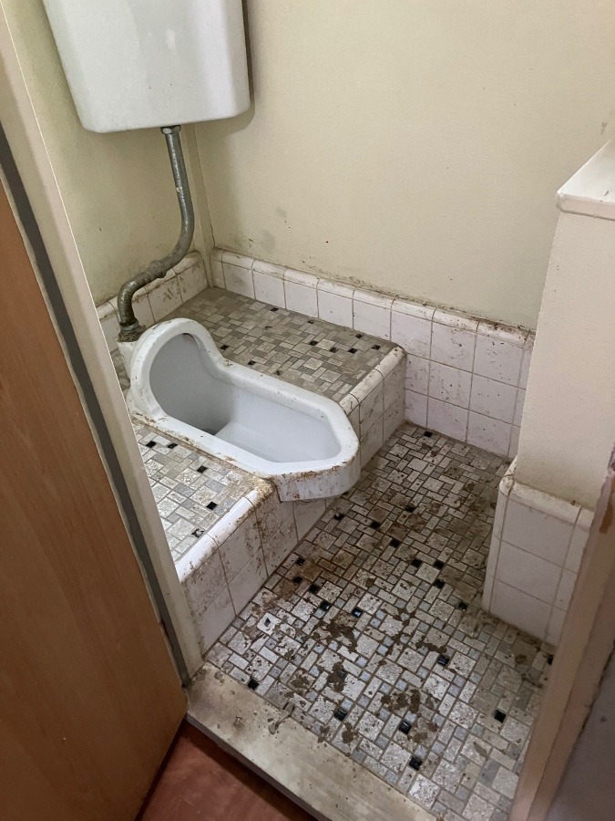 このトイレ付きお部屋借りますか