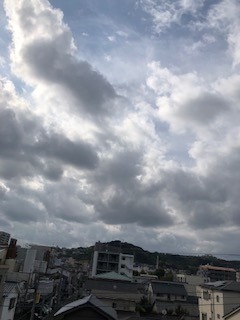 2022-11-15午前10時30分の空