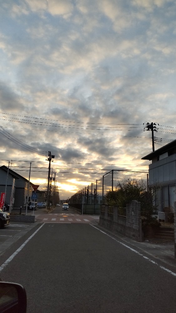 利府街道からの、夕方。