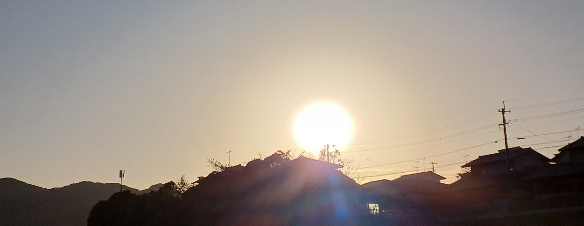 朝日🌅(^○^)•*¨*•.¸¸☆