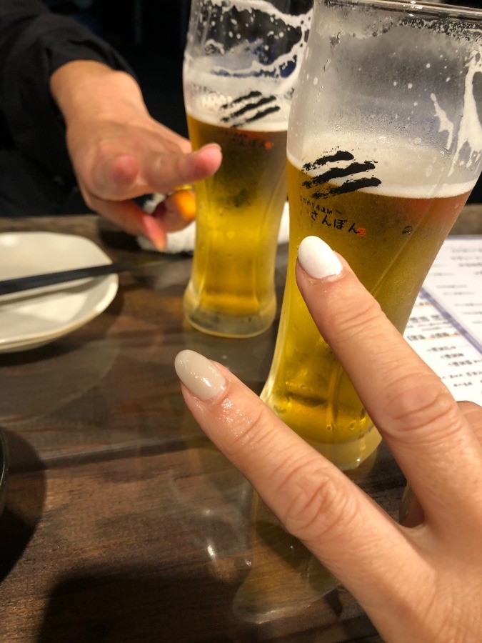 友人と乾杯