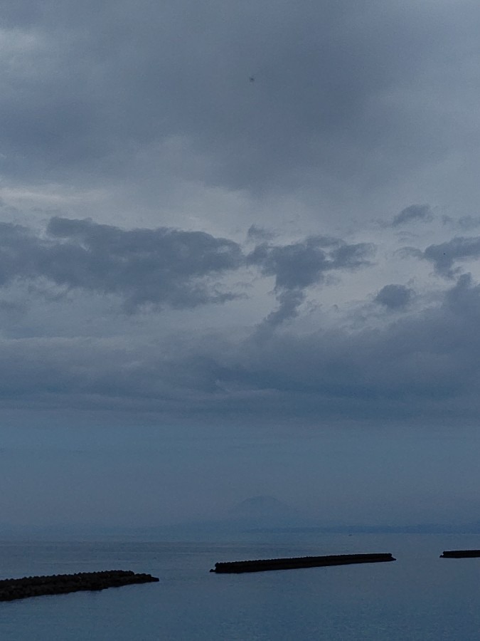 今朝の桜島🌋雲が～☁️