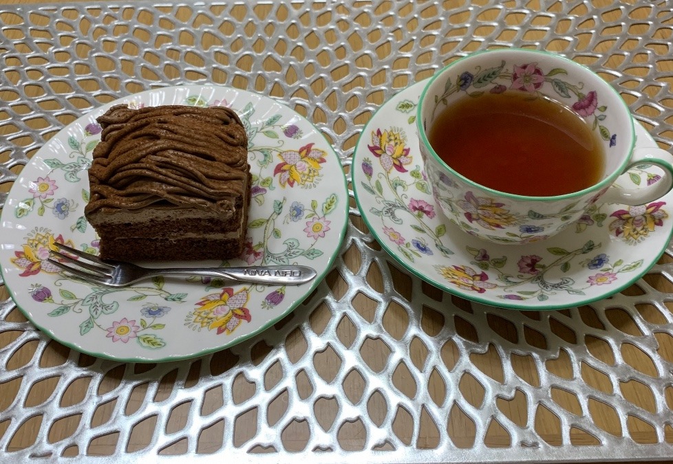 今日のティータイム☕️〜大好きなチョコレートケーキ🍰〜