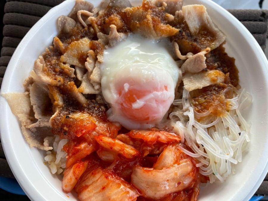 ビビンバ丼¥500円🍴😁