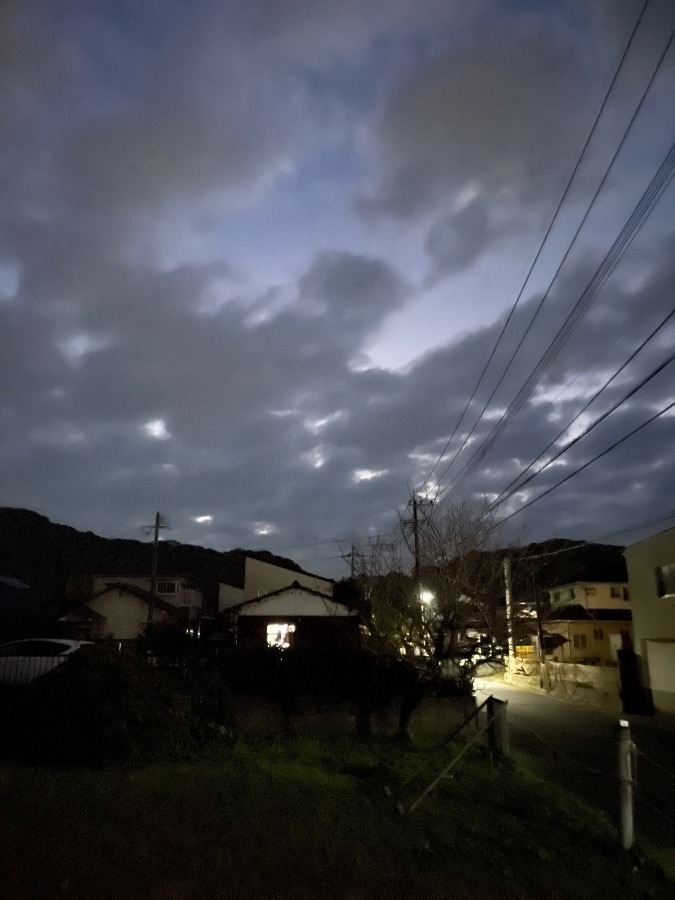 6時の空