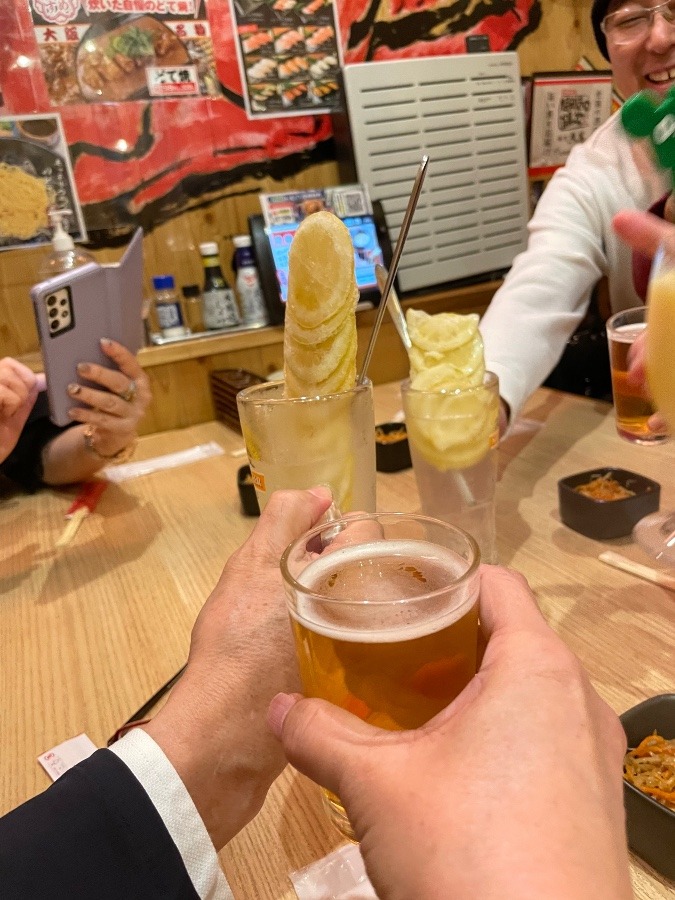 アフターでピース乾杯