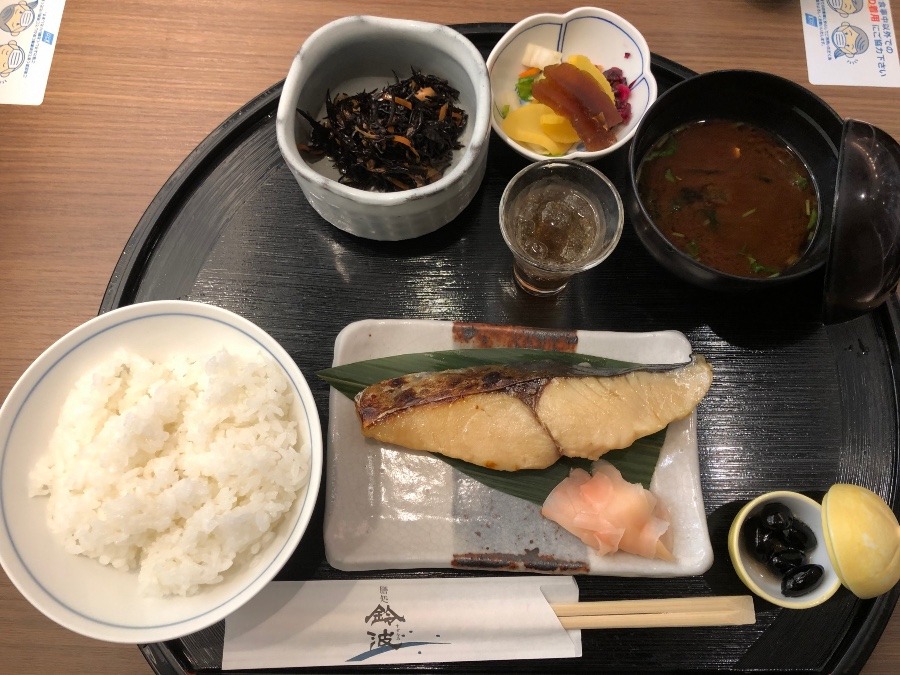 いつもの鈴波さんの定食