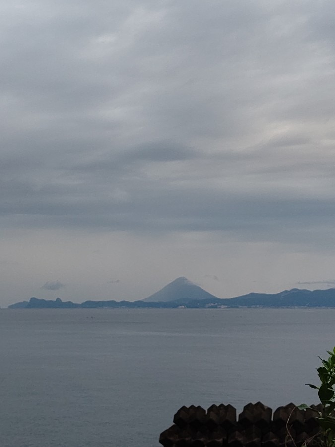 今朝の開聞岳🗻☔️☔️