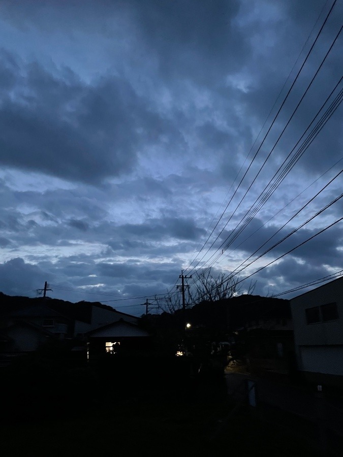 6時の空