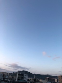 2022-11-12 午前7時の空