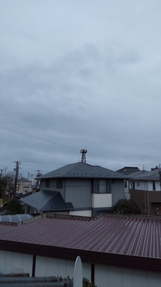 空に、青みが出てきたね。晴れ？