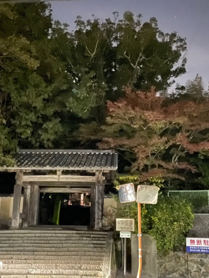 功山寺入り口