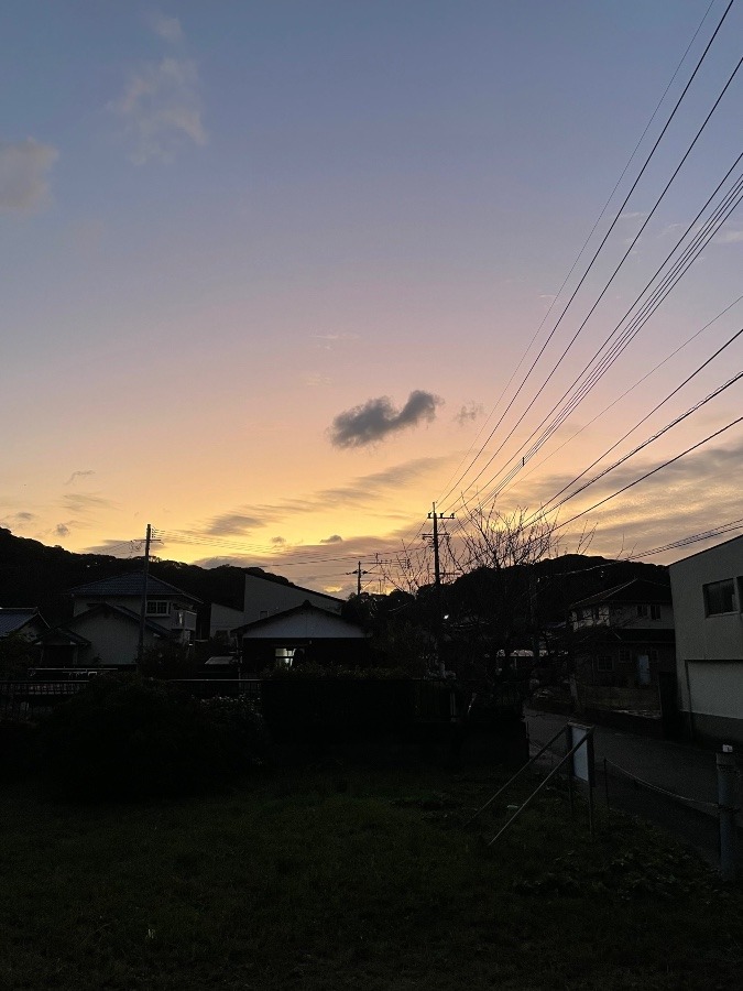 6時の空