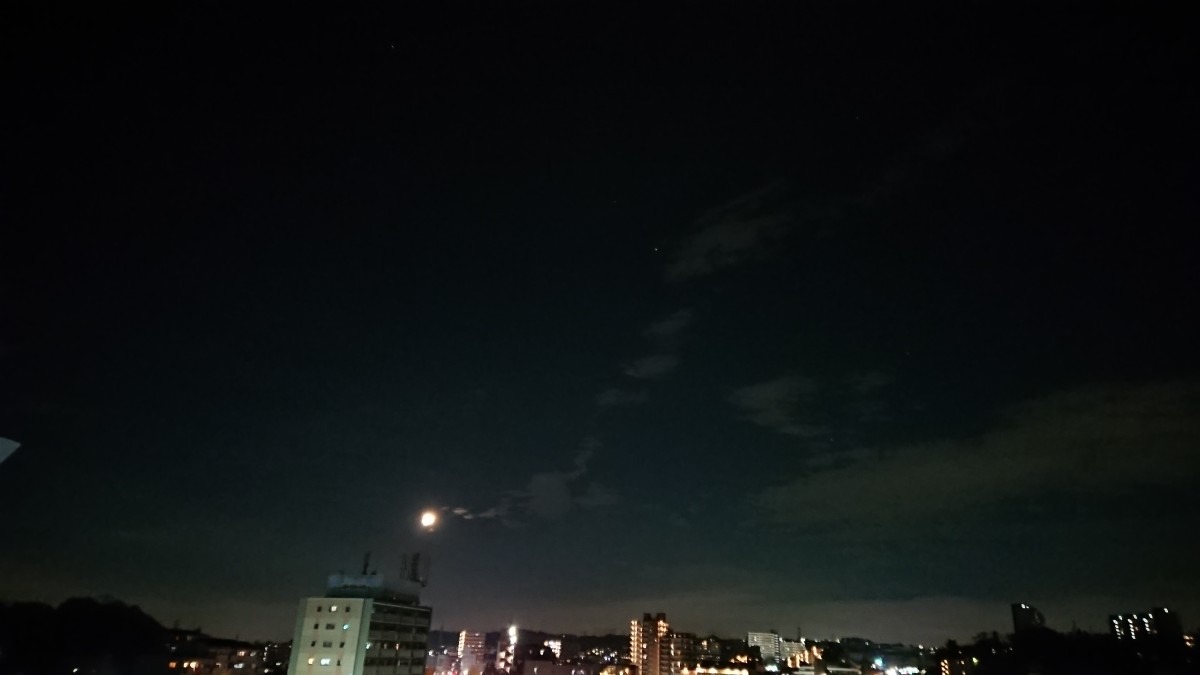 夜の月🌃