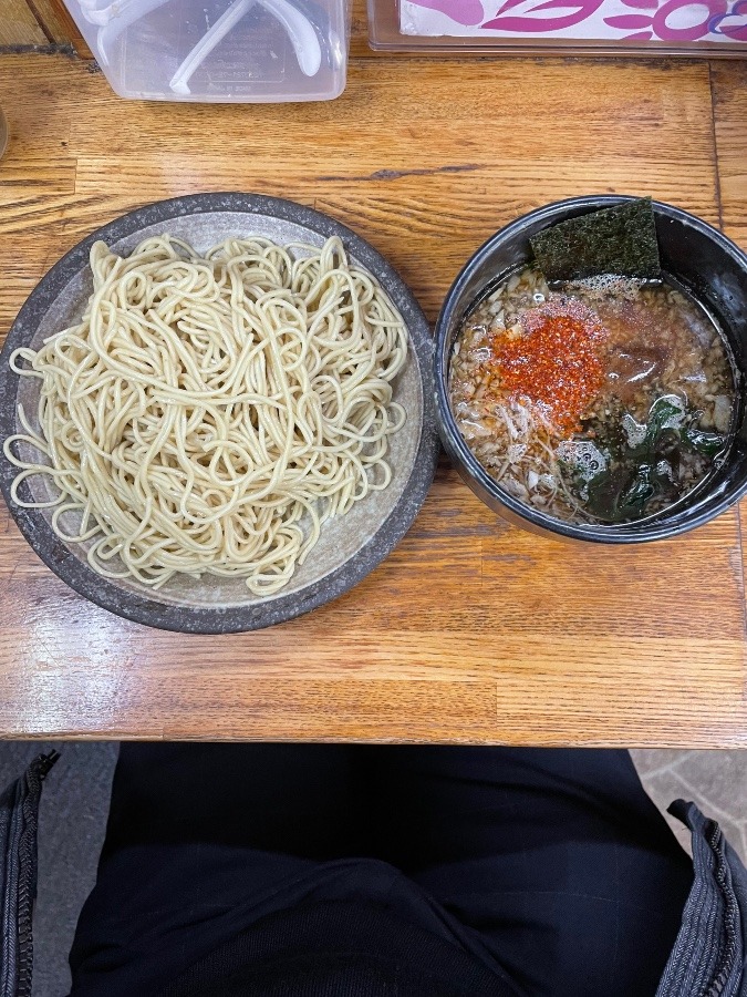 今日のランチ　ピリ辛つけ麺