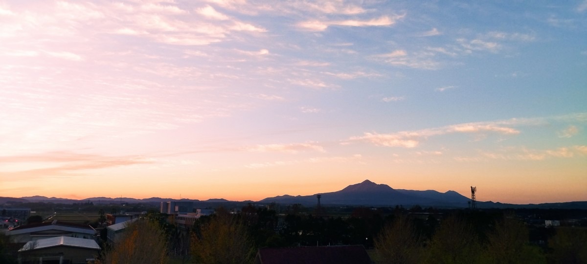 都城市（2022/12/2）今日の霧島😌↗️（西の空）②