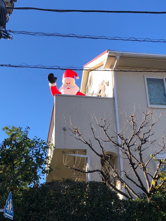 サンタさんがベランダに