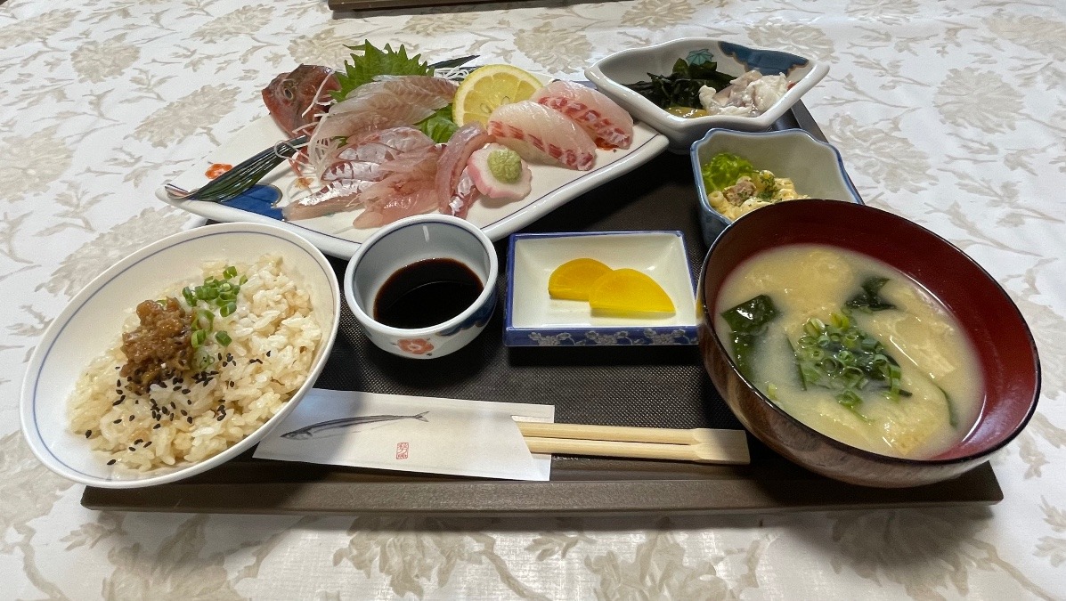 お刺身定食