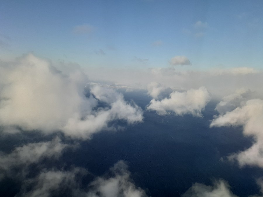 直ぐ触れそうな「雲」