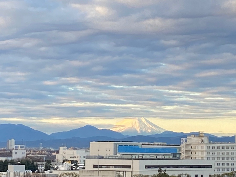 日の出前の富士山　2