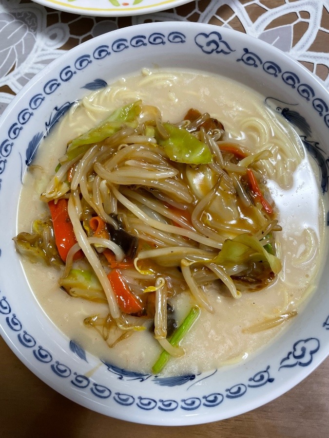 五目ラーメン　→  あんかけラーメン