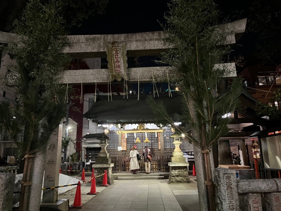 夜の恵比寿神社