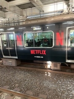 NETFLIXの車両