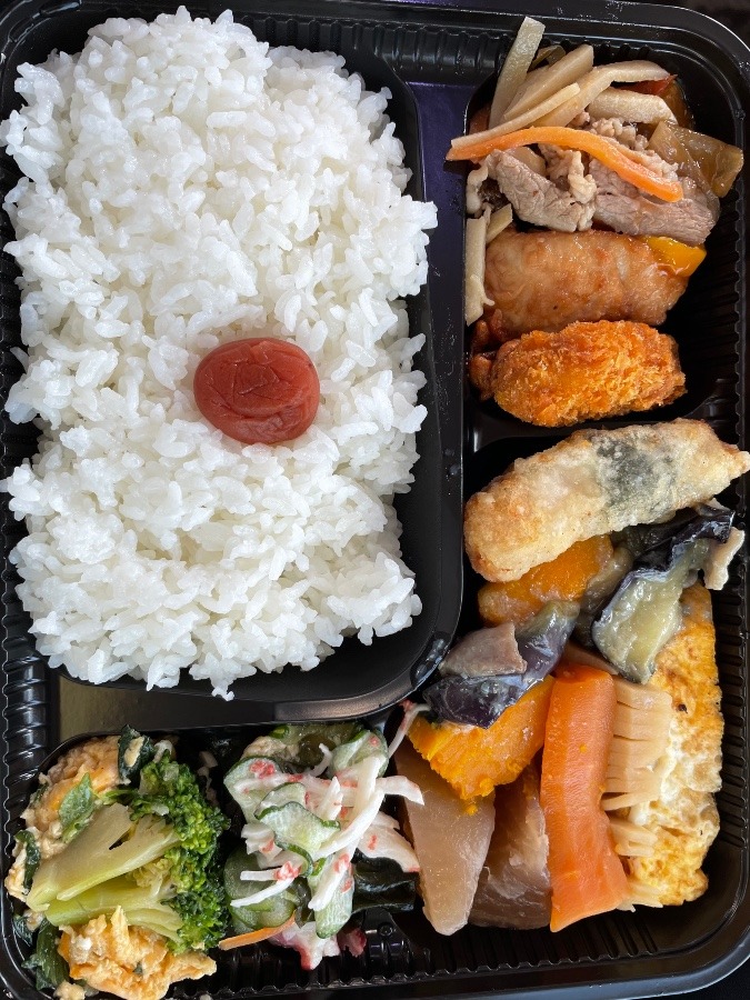 16種類のバイキング弁当🍴😁