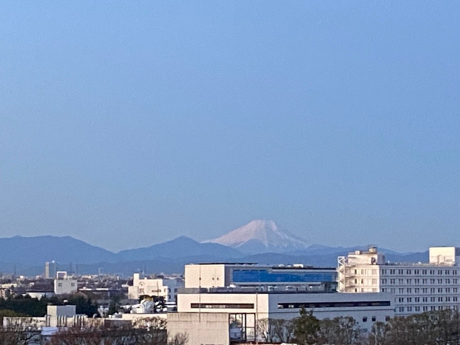 日の出前の富士山　3