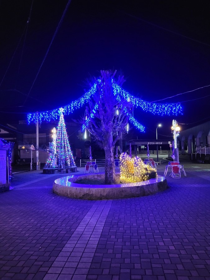 大井川鐵道千頭駅前広場のイルミネーション