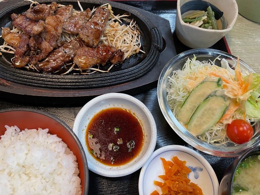 焼き肉定食🍴😁