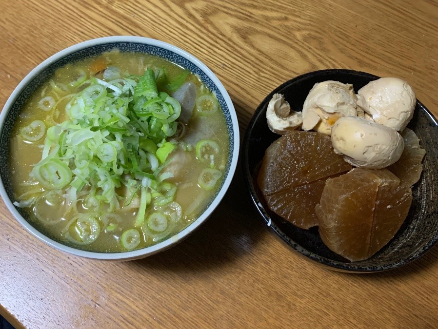 豚汁と大根と卵の煮物