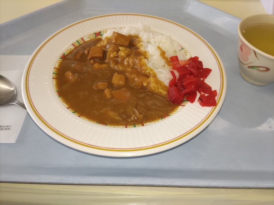 島根大学病院のカレー。サービスデーで300円❢