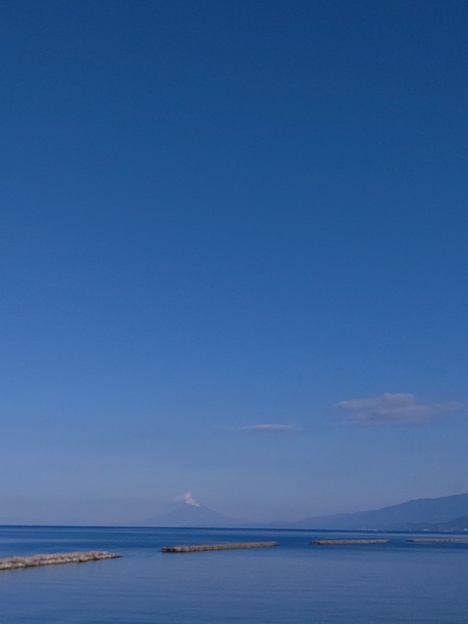 今朝の桜島🌋モクモクと