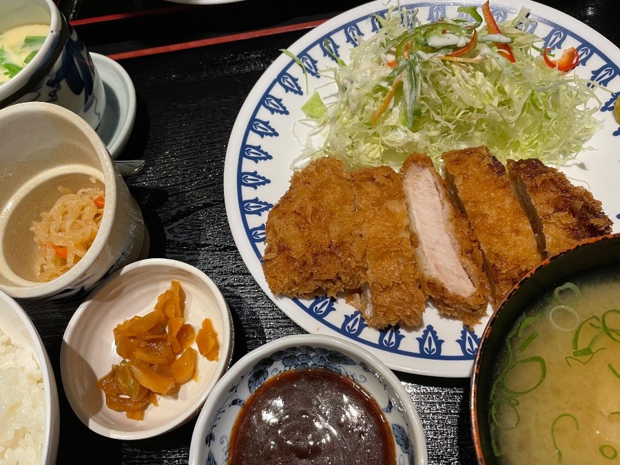 熟成トンカツ三元豚定食🍴😁