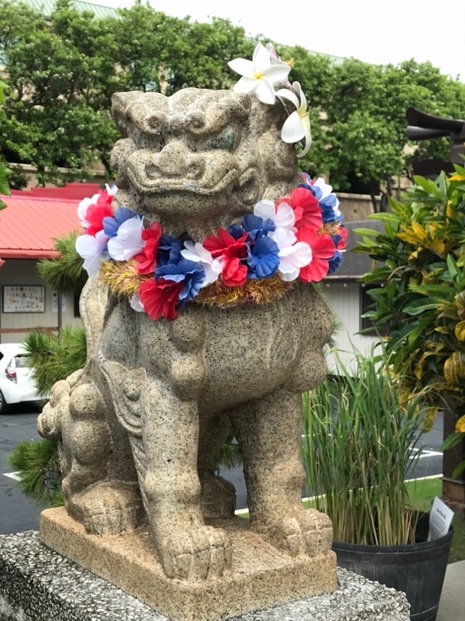 ハワイ気分：ハワイ出雲大社＊狛犬