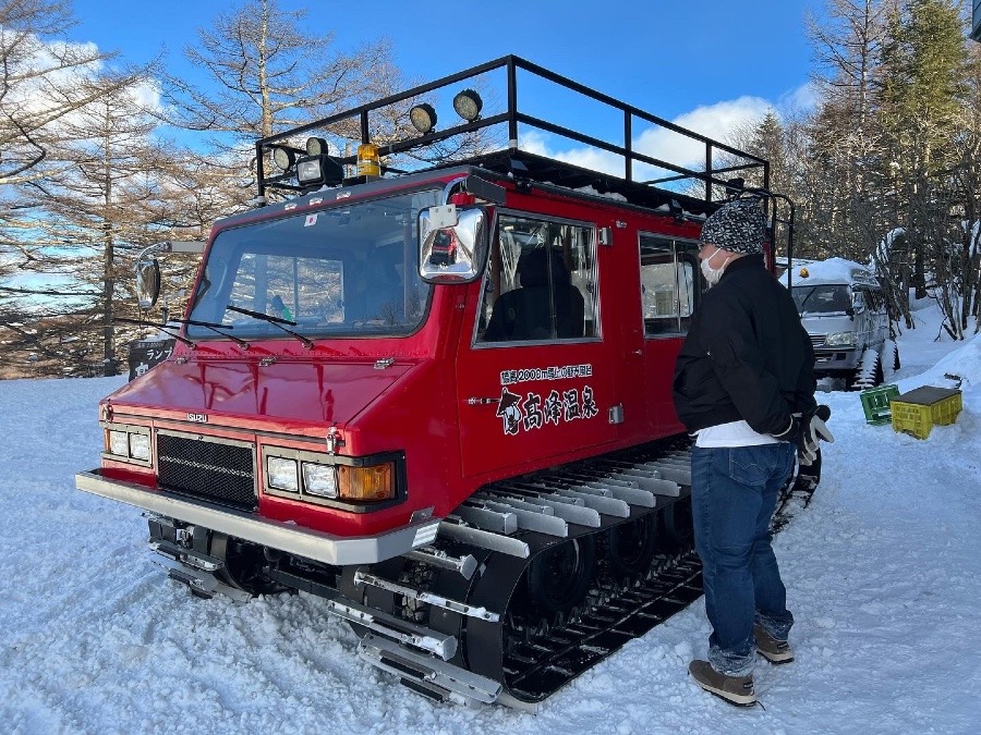 雪上車で送迎