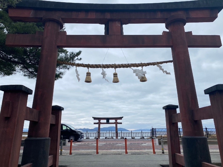 なんと鳥居の中に鳥居！