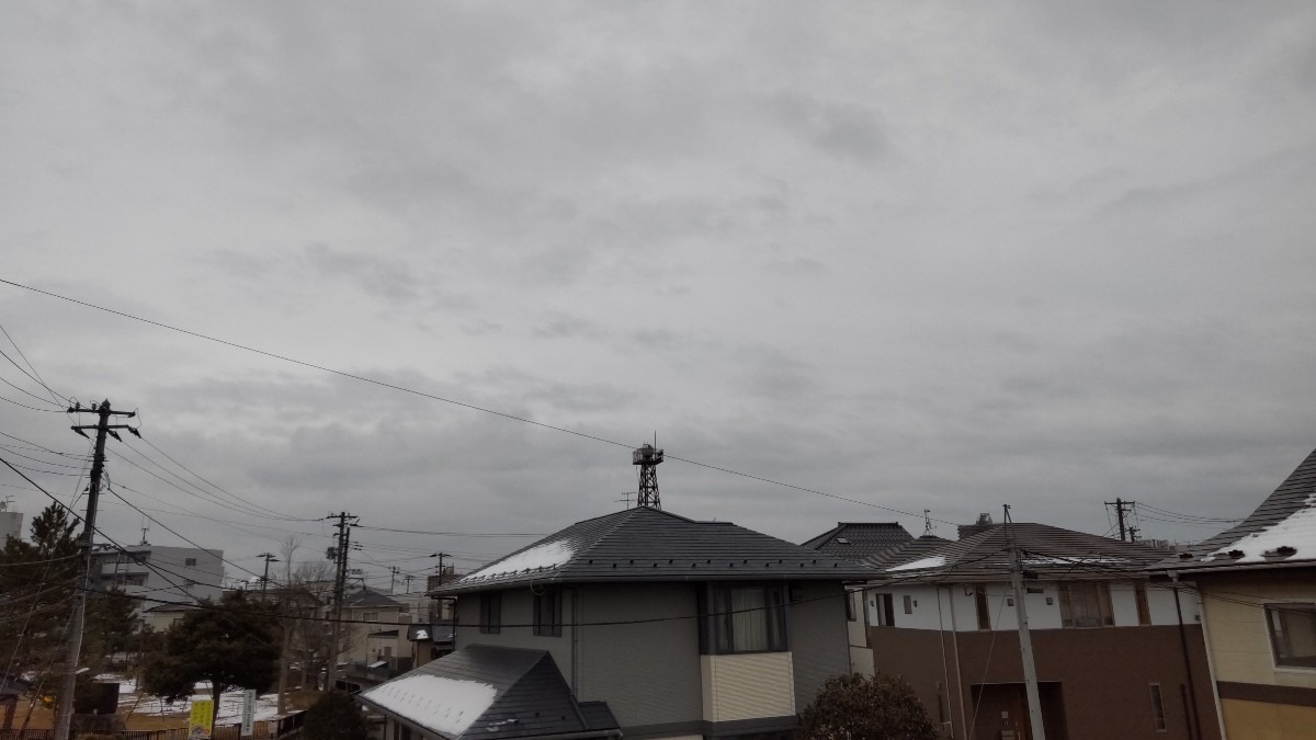 暗～い、重い雨雲。寒い！