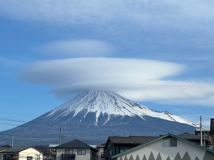 笠雲と富士山