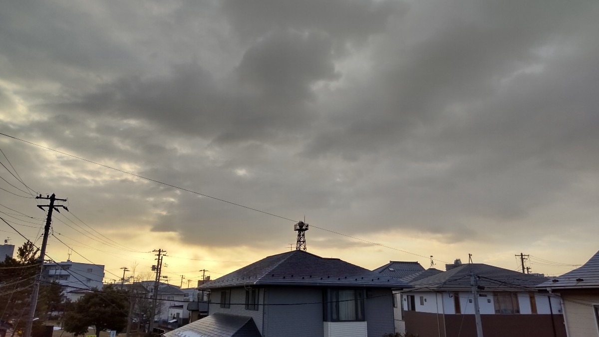 7:15の曇リ始めた空。