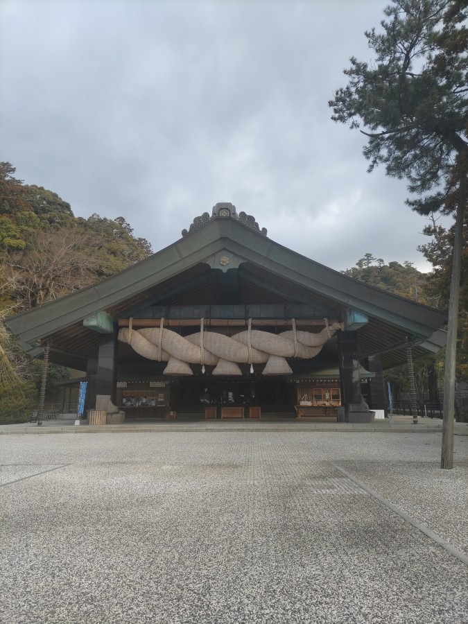 朔日参り　神楽殿